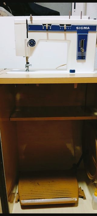 MAQUINA COSER "SIGMA" MODELO 161
