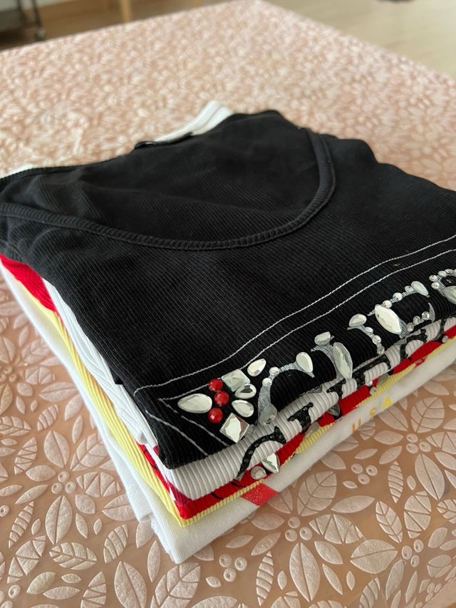 Camisetas Guess sin mangas 