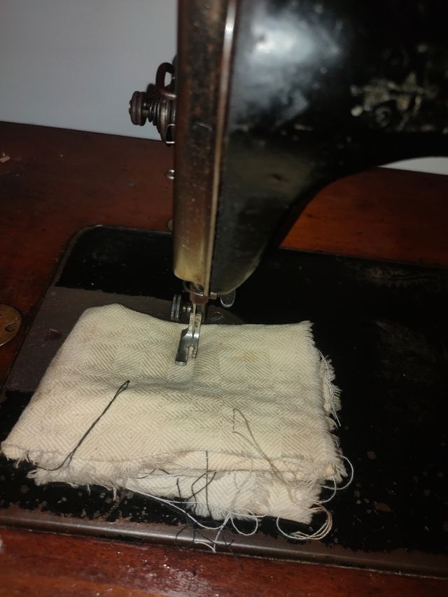 Escritorio oficina + silla naranja