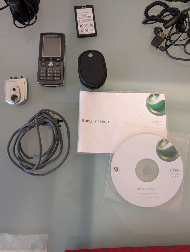 Cellulari vintage Motorola Sony nokia