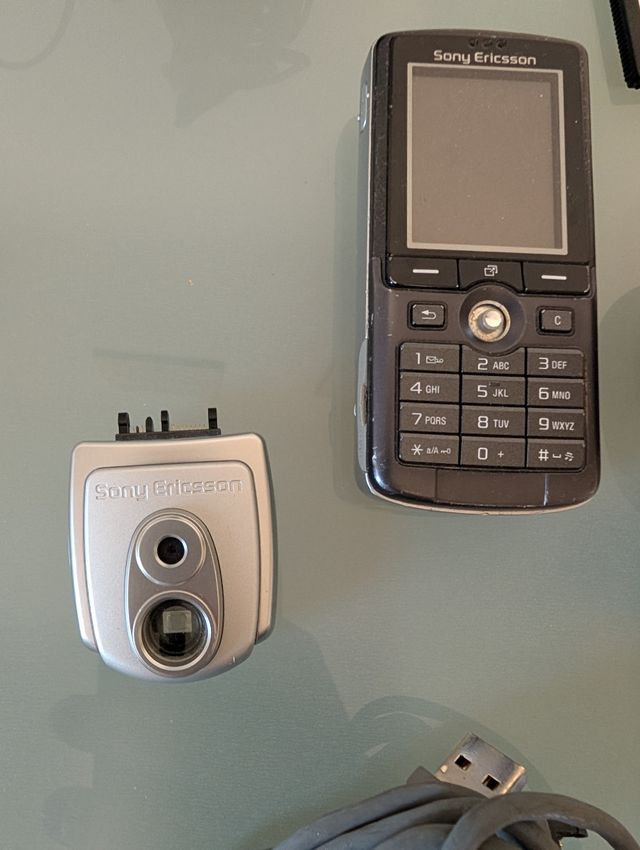 Cellulari vintage Motorola Sony nokia