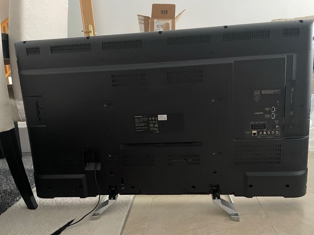 SMART TV PANASONIC 49”