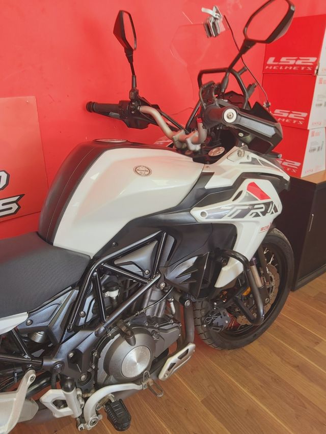 BENELLI TRK 502 X