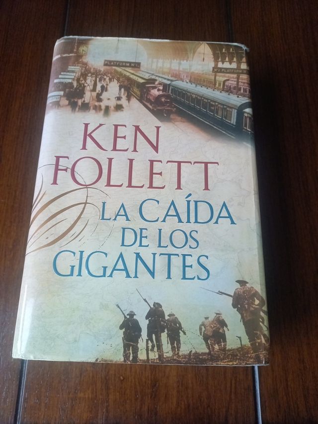 La caída de los gigantes (The Century 1) (Spanish Edition)