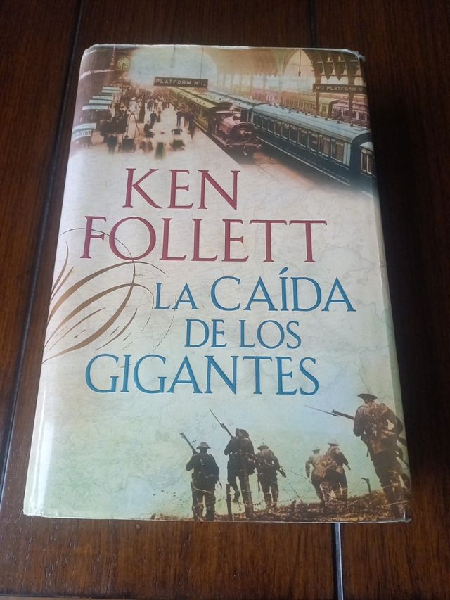 La caída de los gigantes (The Century 1) (Spanish Edition)