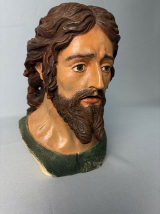Busto Cristo. Dubé de Luque.