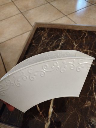 Portaoggetti in latta