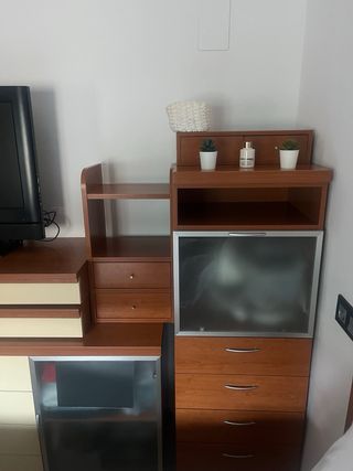 Comoda y cajoneras preciosas