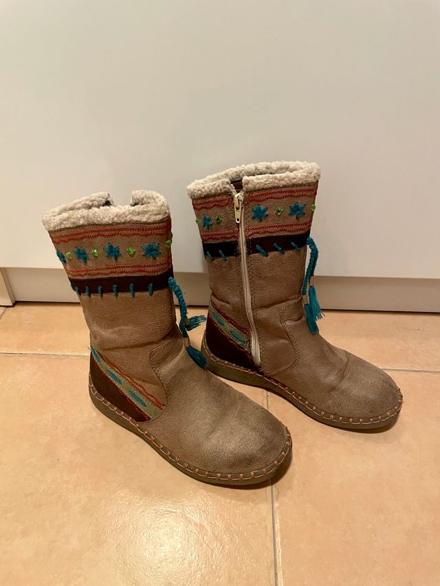 Botas niña con cremallera