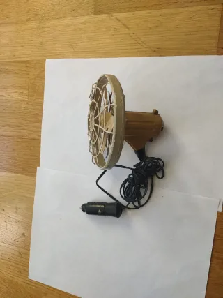 Ventilador portátil para coche.