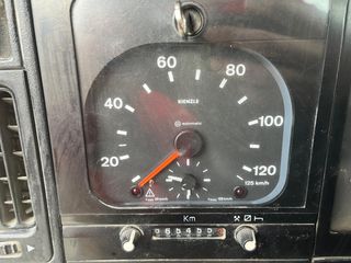 Camión portacontenedores