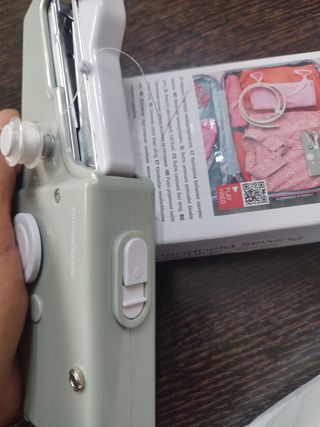 Máquina de costura  de viaje   *131*