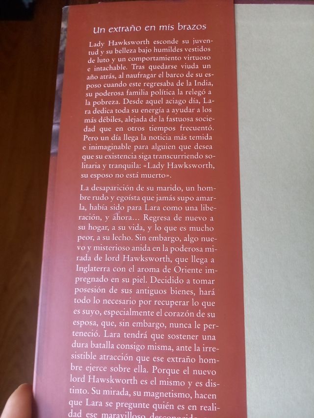 Un extrano en mis brazos