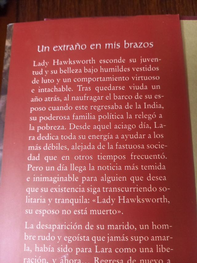 Un extrano en mis brazos