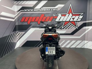 YAMAHA XMAX 400 ABS PLATA