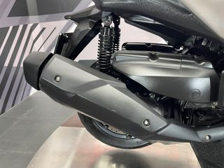 YAMAHA XMAX 400 ABS PLATA