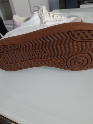 Deportivas,FILA,40