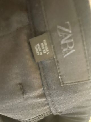Pantalon gris de Zara L