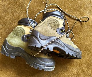Botas La Sportiva mujer montañismo N37 como nueva