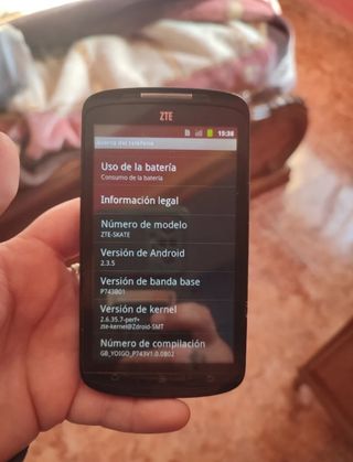 Móvil ZTE básico