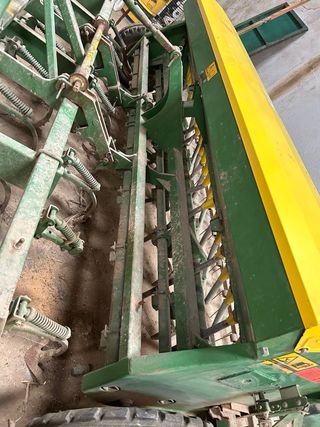 Sembradora cereal Gil SX3F25