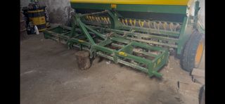 Sembradora cereal Gil SX3F25