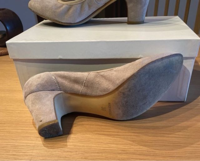 Décolleté beige con tacco comodo  Numero 39