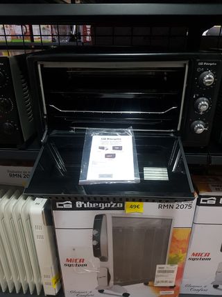 Horno  eléctrico  nuevo  