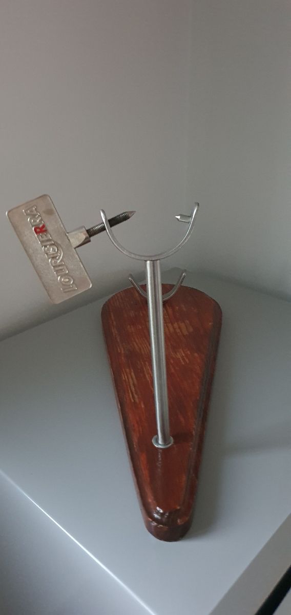 Jamonero antiguo Lourisierra