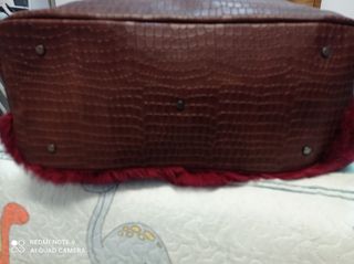 Bolso grande de piel vacuna y pelo