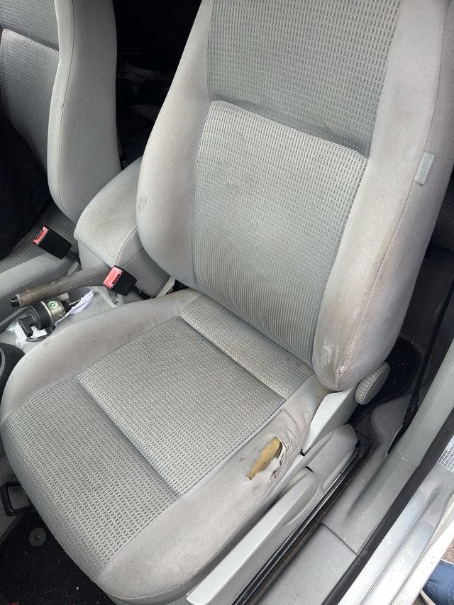 Asientos delanteros volkswagen caddy mk3