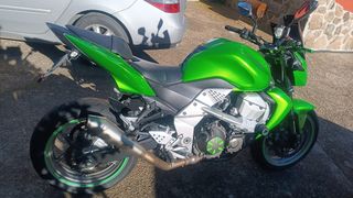 Moto Kawasaki Z750