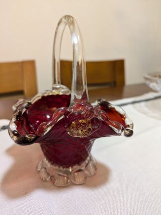Cesta veneciana de cristal y polvo de rubi.