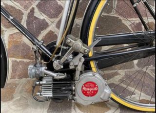 Mosquito Garelli 38B su bicicletta Ceriz anni 40