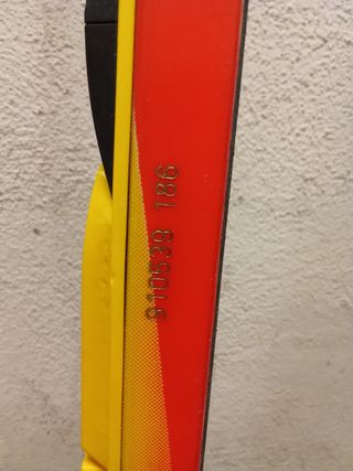 Esquís de fondo skating.