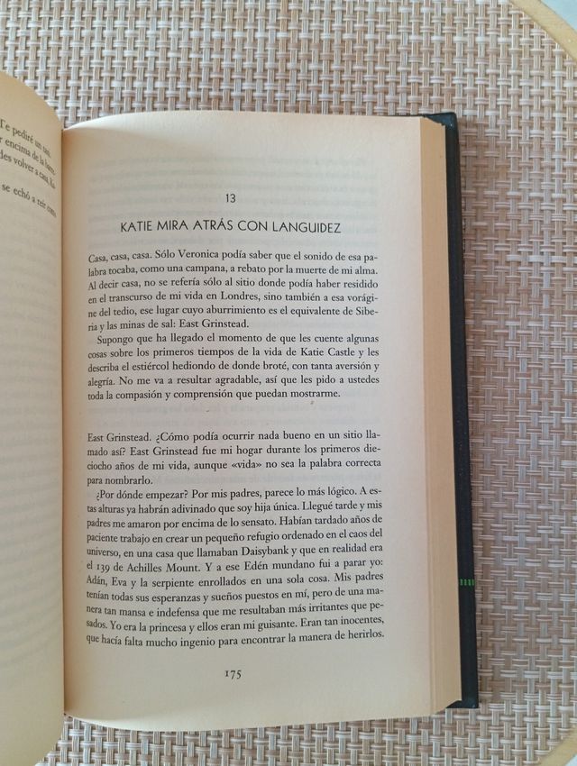 Gente guapa - Rebeca Campbell