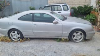 Mercedes-Benz  CLK 2004