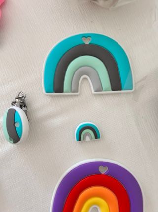 Catenella portaciuccio e anello da dentizione