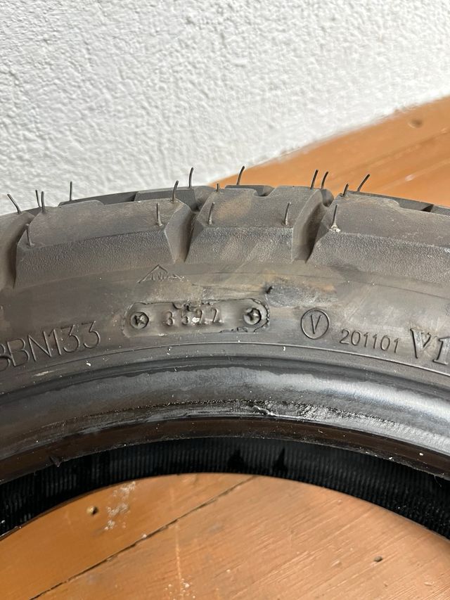 neumatico Vee ruber 120/80 R12 65J