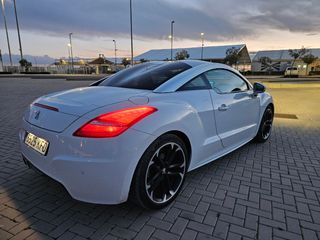 Peugeot RCZ 2010 200