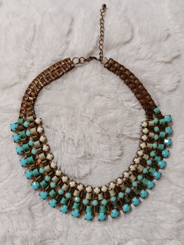 Collar azul turquesa