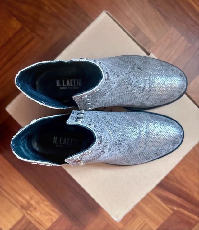 Stivaletto borchiato pelle Il Laccio numero 38