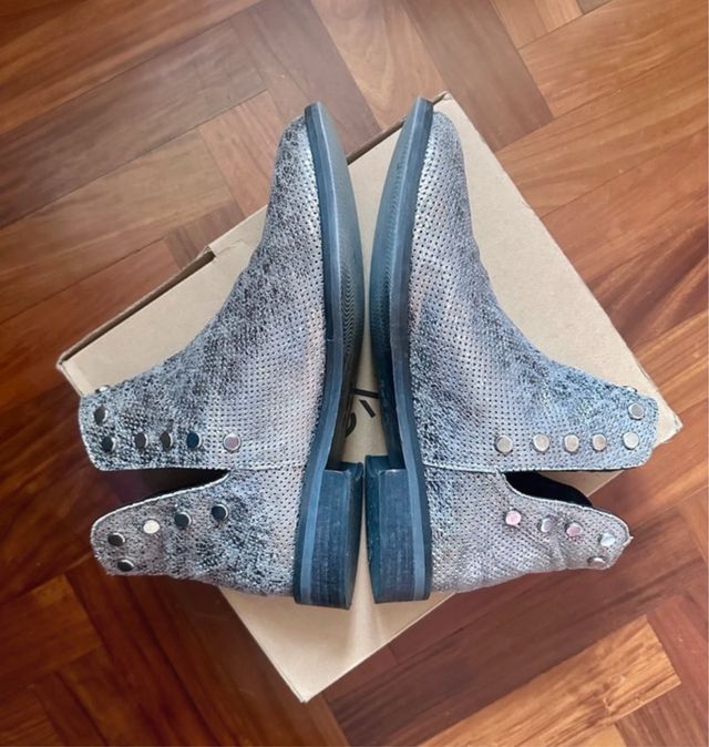 Stivaletto borchiato pelle Il Laccio numero 38