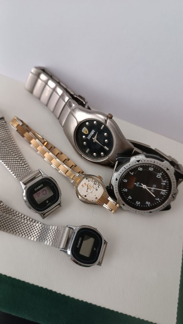 Orologi pezzi di ricambio