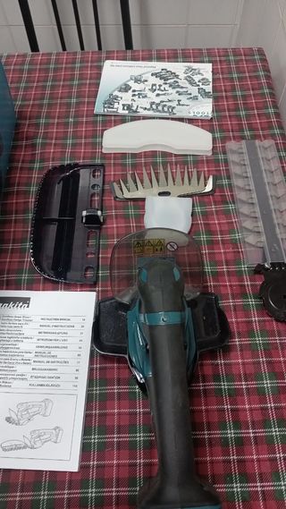 RECORTASETOS MAKITA 18V
