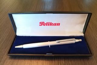 Antiguo Bolígrafo PELIKAN Modelo 64