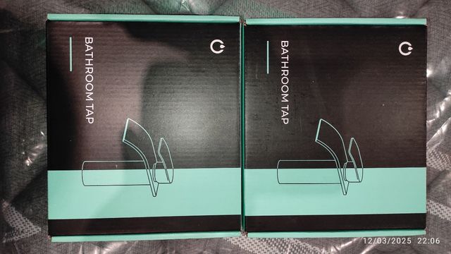 Grifo lavabo monomando negro de cascada.