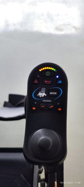 SILLA RUEDAS ELÉCTRICA QUICKIE Q 200R
MUY REBAJADA