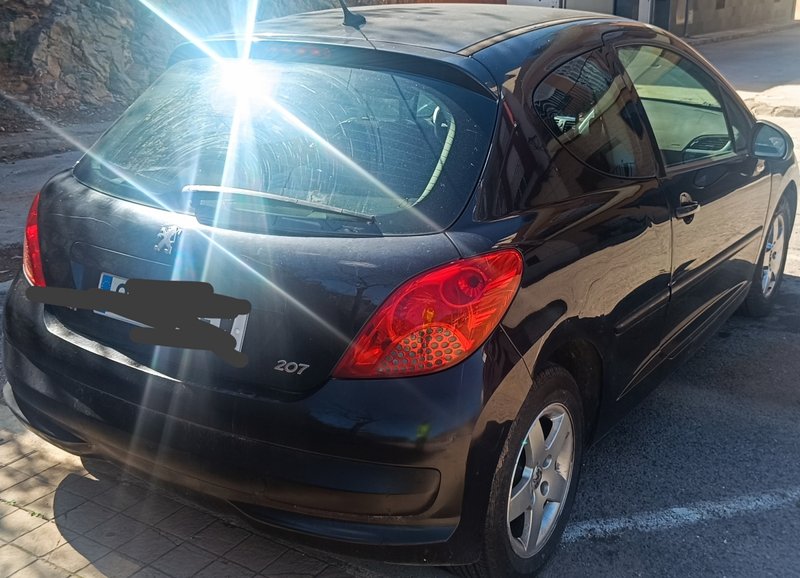 Peugeot 207 2008 - foto 1