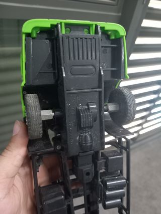 Camion juguete Mercedes Econic Dickie